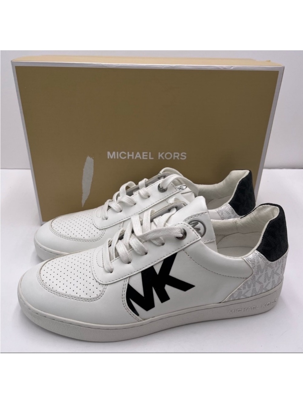 MICHAEL KORS BARI LACE UP SNICKERS